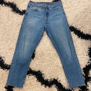 Levi’s 501 size 28